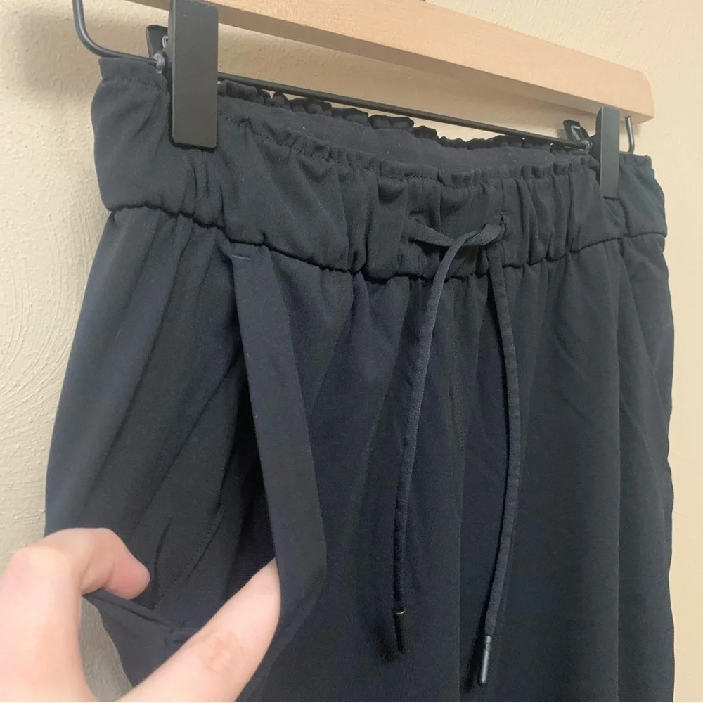 Lululemon Stretch High-Rise Jogger Size 4 Black W5DQDS
